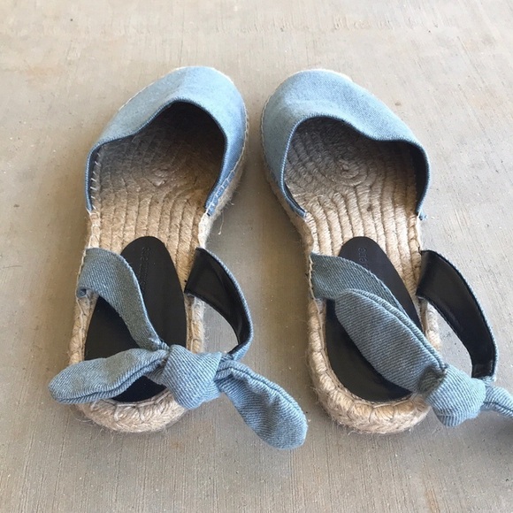 Cupcakes & Cashmere Jamille Espadrille Sandals - Picture 7 of 12